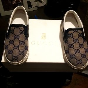 Gucci slip on sneakers